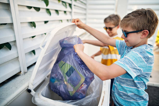 Best Commercial Cleanout Services  in Waverly, IA